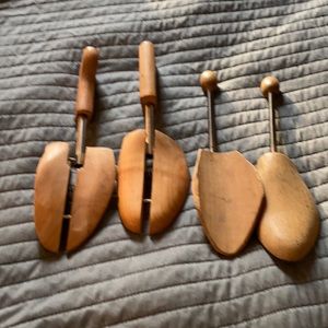 Wooden shoe trees